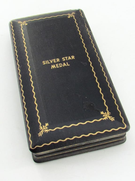 US WWII Silver Star Medal in Case