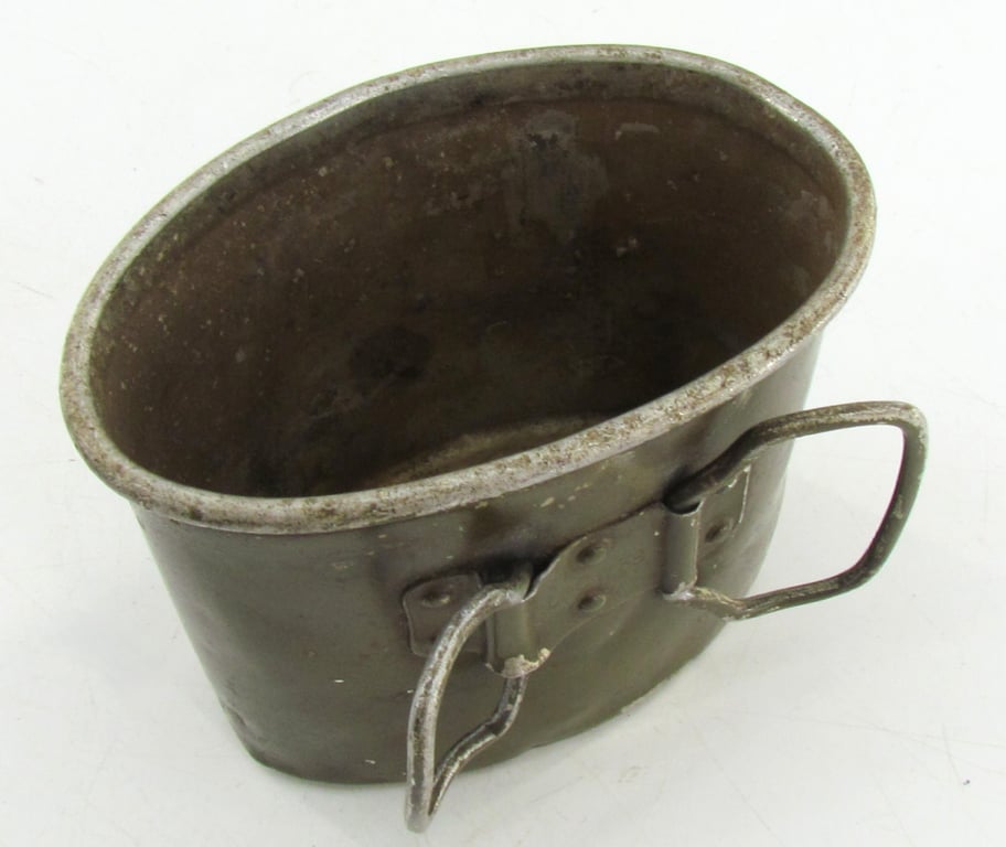 Wehrmacht 'Coconut' M31 Canteen and Cup 'H.R.E.41'