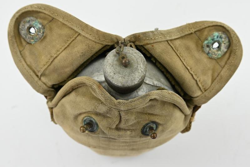 US WW1 M-1917 Cavarly Canteen with Carrying Hook