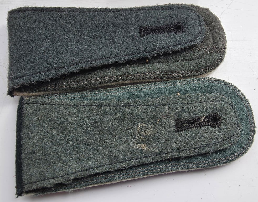 WH M36 GD Infantry NCO shoulder straps