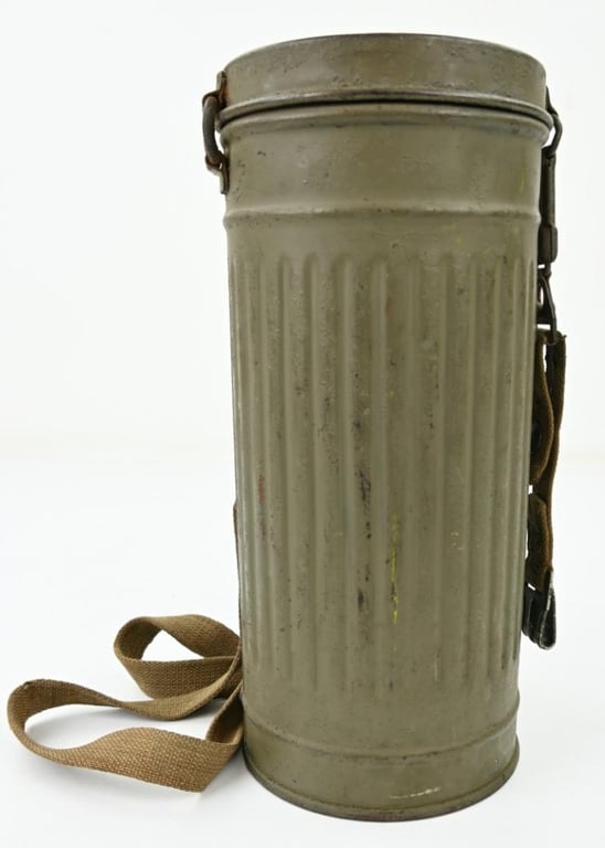 German WH M31 Camo Gasmask & Cannister