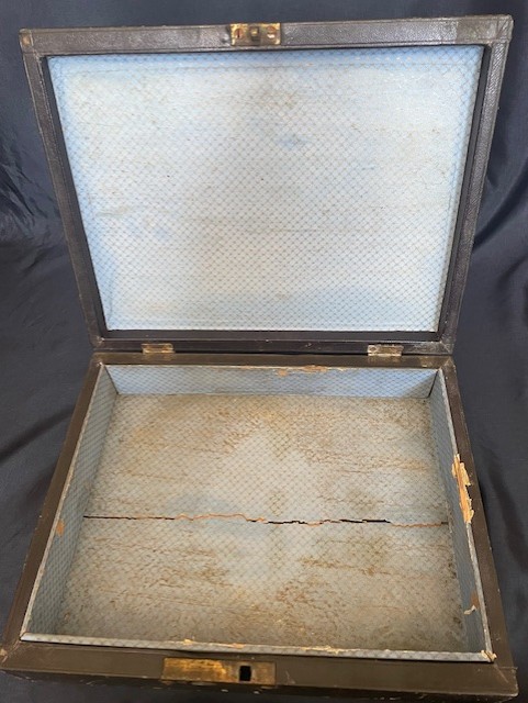 AUTHENTIC 1875 BOXED PATENT DOCUMENT SET WITH QUEEN VICTORIA GREAT WAX SEAL OF THE RELM. ADDITIONAL PHOTOS