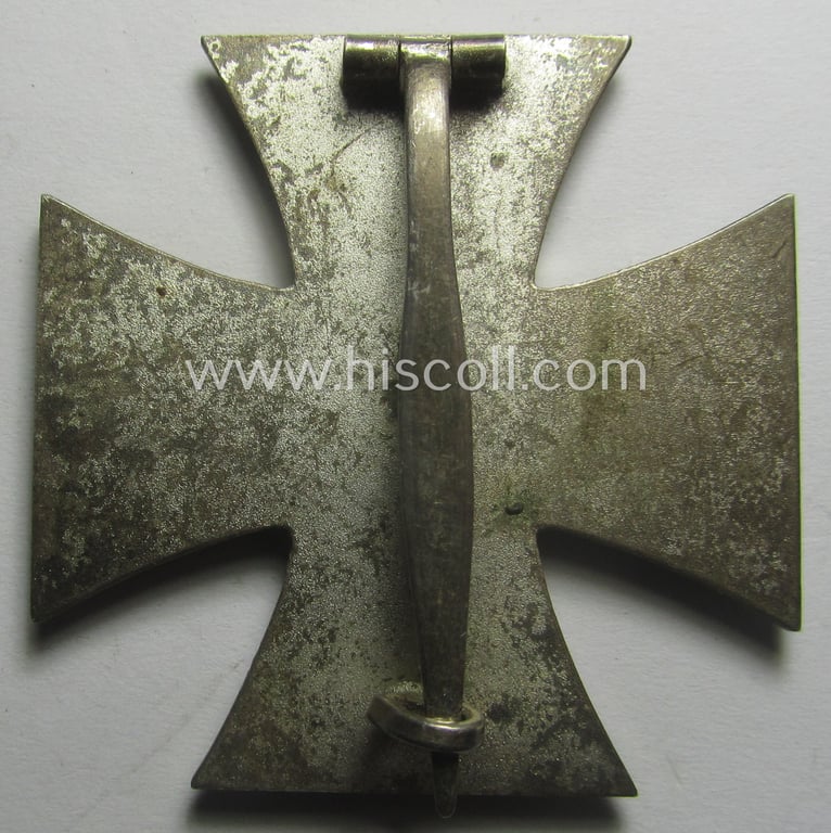'Eisernes Kreuz 1. Klasse' (ie. Iron Cross 1st class) being a (typical) non-maker-marked example that was (I deem) produced by the desirable 'Hersteller' named: 'B.H. Mayer's Kunstprägeanstalt'