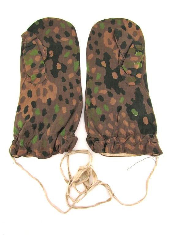Waffen SS Dot Pattern Reversible Mittens