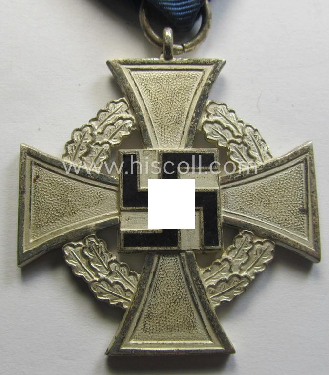 'Treuedienst Ehrenzeichen 2. Klasse' with its two-pieced etui