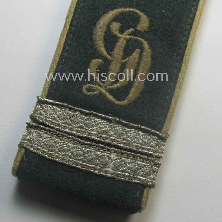 Superb - regrettably single but nevertheless rarely encountered! - WH (Heeres), early-war-period (ie. 'M41'-pattern styled-) EM-type shoulderstrap for usage by a: 'Soldat u. Offiziersanwärter eines Inf.-Rgts. der “Grossdeutschland”-Div.'
