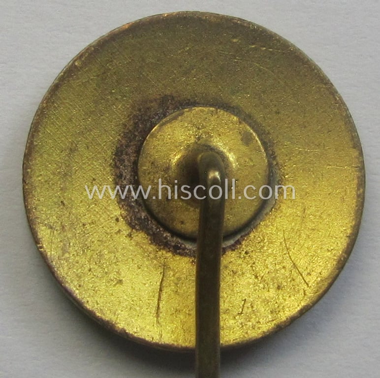 Golden-toned- and/or neatly enamelled, so-called: 'Deutsche Kolonialgesellschaft' (ie. 'DKG') membership-lapel-pin (or: 'Mitgliedsabzeichen klein') being a non-maker-marked example