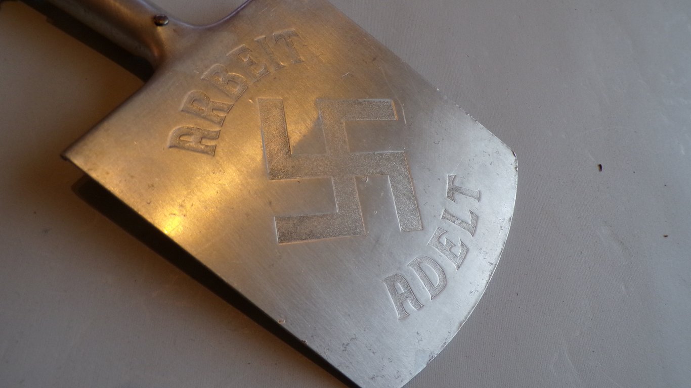 RAD Miniature Remembrance Spade