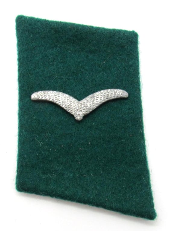 Luftwaffe Field Division 'Flieger' collar tabs