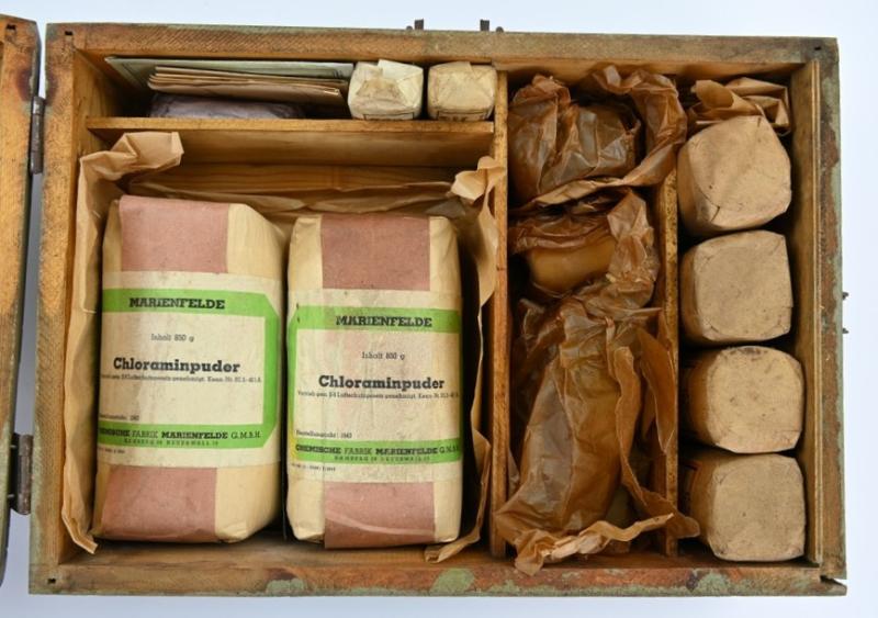 German LS Wooden Animal Air-raid medical box