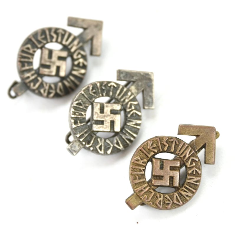 German Tinnie Hitler Youth Proficiency Badge Set