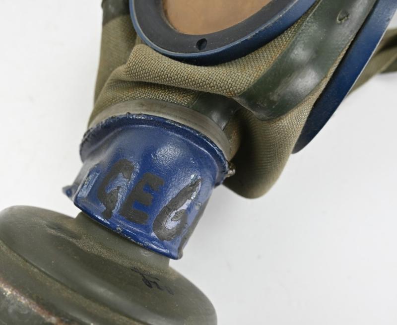 German WH Gasmask & Cannister with Winter Camouflage