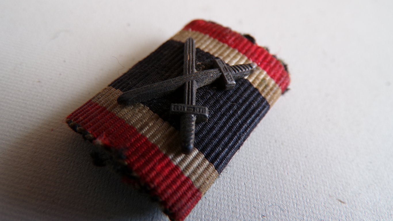 single ribbon bar