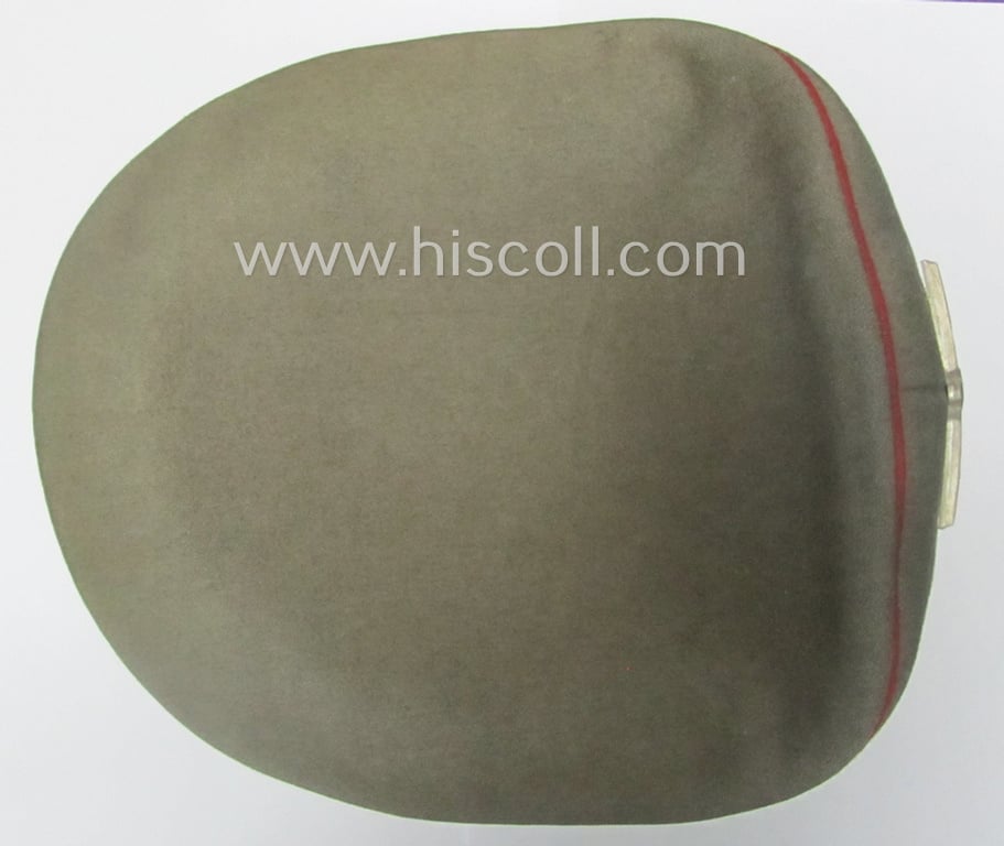 Superb example of a WH (Heeres) bright-red-piped, EM- (ie. NCO-) type visor-cap 'Schirmmütze für Mannschaften u. Unteroffiziere der (Sturm)Artillerie-Truppen' and that comes in a truly wonderful- and totally untouched, condition