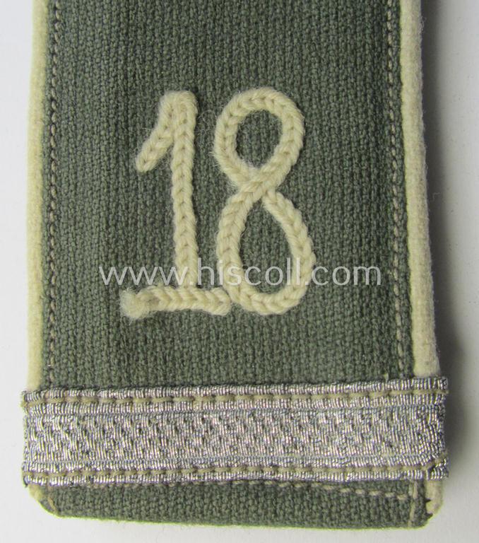 Attractive - regrettably single but scarcely seen! - early-period- (ie. 'Reichswehr'-era), WH (Heeres) 'cyphered' EM-type shoulderstrap (as executed in the 'rib-cord'-like linnen) as was intended for a: 'Soldat u. Uffz.-Anw. des Inf.-Rgts. 18...
