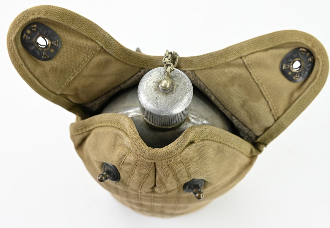 US M-1941 Cavalry/Paratrooper Canteen