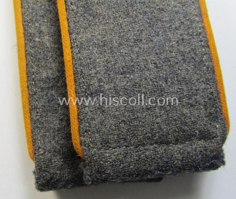 Attractive - and/or fully matching! - pair of WH (Luftwaffe) EM-type shoulderstraps as intended for usage by a: 'Soldat der Flieger- o. Fallschirmjäger-Truppen' and that comes in a moderately used- ie. worn, condition