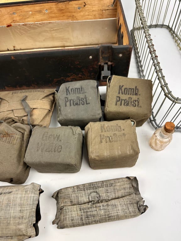 WW2 German 'Verbandkasten' First Aid Box