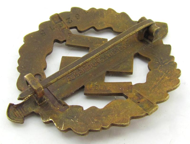 SA Sports badge in Bronze ( E. Schneider )