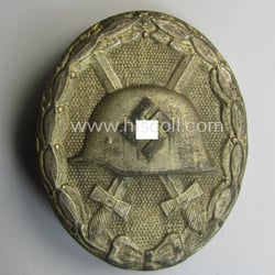 Attractive - and only moderately used - 'Verwundeten-Abzeichen...