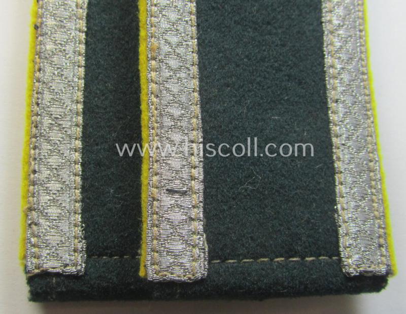 Attractive - and fully matching! - pair of WH (Heeres) NCO-type (ie. 'M40-pattern) shoulderstraps as was intended for usage by an: 'Unteroffizier eines Heeres Nachrichten-Abteilungs'