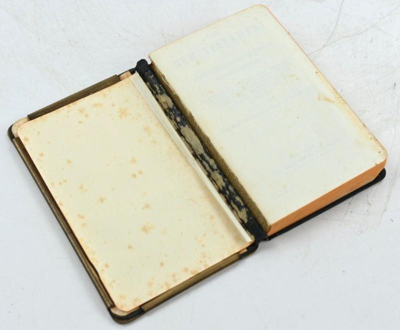 US WW2 Shield New Testament