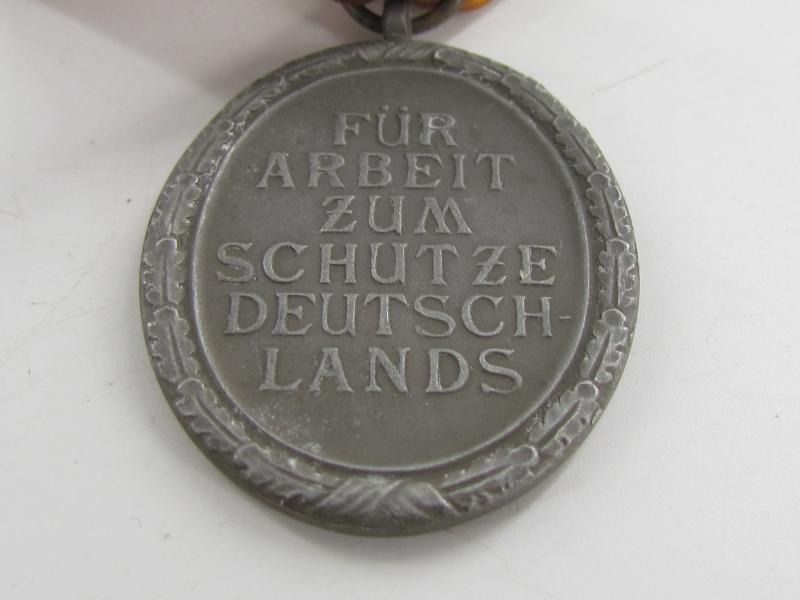 Westwall Medal ( Late War Zink )