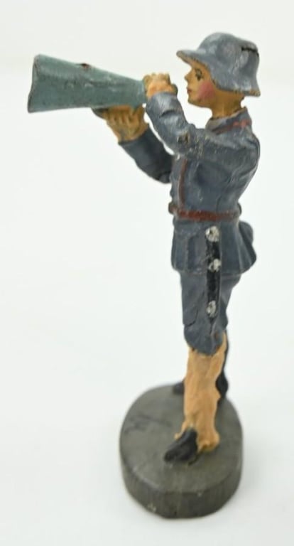 German Elastolin Toy Figure 'Luftwaffe Sprecher'