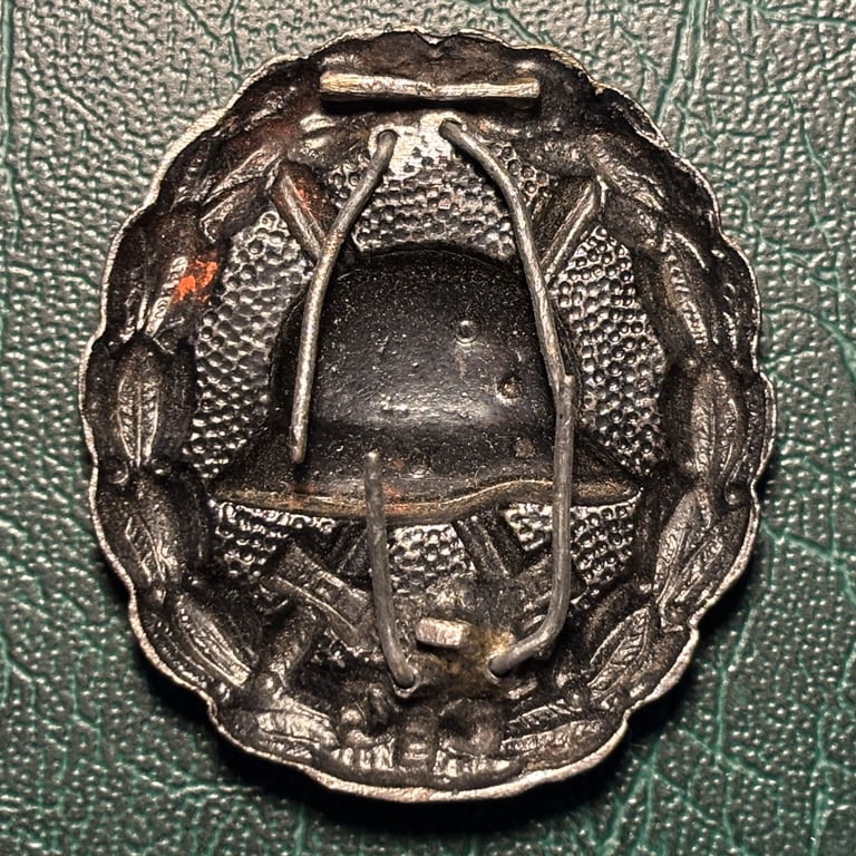 WW1 Wound Badge Black