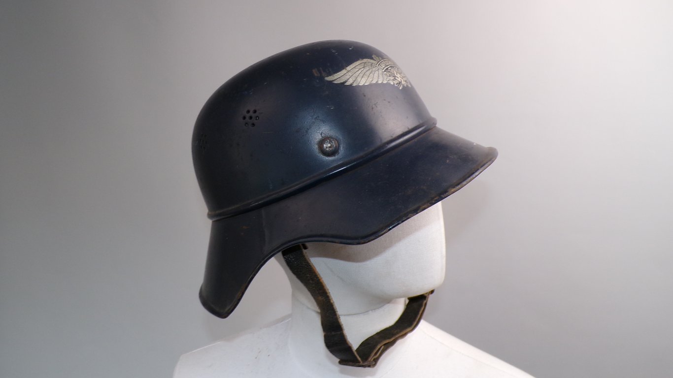 Luftschutz Helmet (Gladiator)