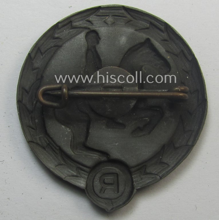'Deutsches Jugendreiterabzeichen der 3. Klasse (ie. 'in Bronze') being a non-maker-marked example