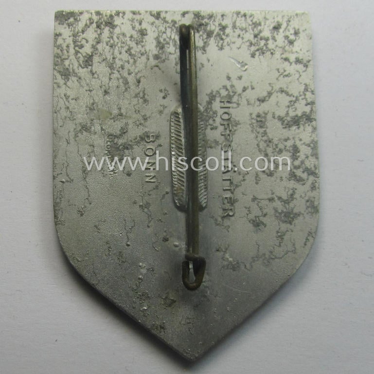 Serial-numbered, 'Reichsbund Deutsche Jägerschaft'- (ie. 'RDJ'-) related, so-called identity- (ie. service-) badge (or: in German language): 'Dienstabzeichen für Berufsjäger und Jagdaufseher'