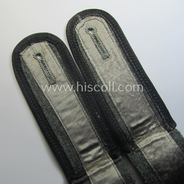 Typical later-war-period - and fully matching! - pair of so-called: 'M44'-pattern, simplified WH (Heeres) NCO-type shoulderstraps: 'Unteroffizier der Pionier-Trpn.'
