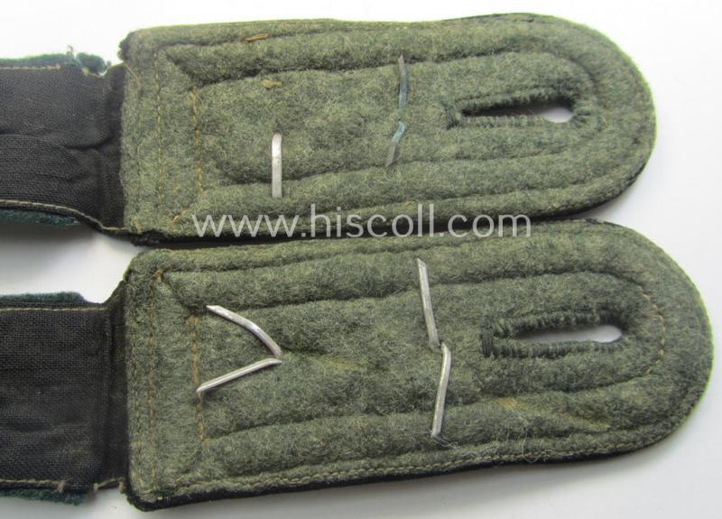 Pair of WH (Heeres) - I deem - early- (ie. mid-) war-period- (ie. 'M40'-pattern) NCO-type shoulderstraps: 'Oberfeldwebel einer Pionier-Abtlgs.'