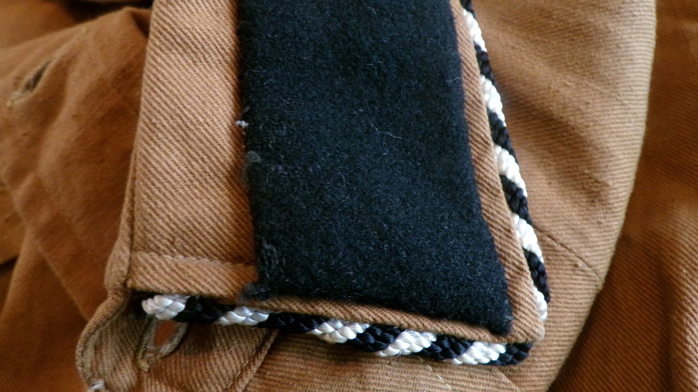 Complete uniform of an S.A man part 1