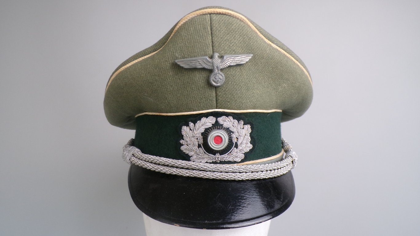 Infantry Officers schirmmutze Pecüro