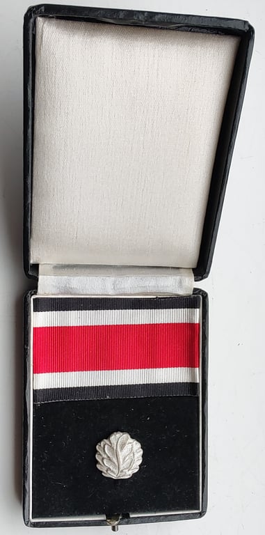 A cased LDO set of Oak leaves to the Knights Cross