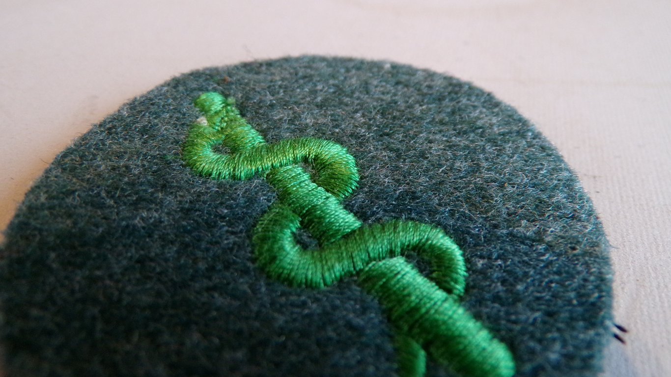 Heer 'Sanitäter' Medical Specialist Patch