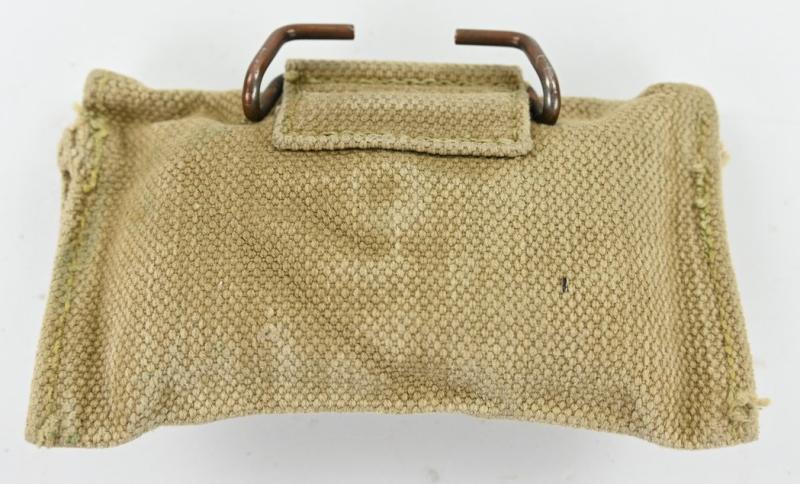 US WW2 M-1942 BM First Aid Pouch with First Aid Kit