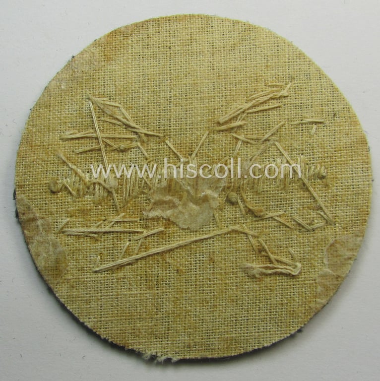 Superb - hand-embroidered! - WH (LW) officers'-pattern, trade- ie. special-career-patch as was intended for: 'Luftnachrichtenpersonal mit Funkprüfung B' and that comes in a probably issued but never worn- (ie. 'virtually mint'-), condition