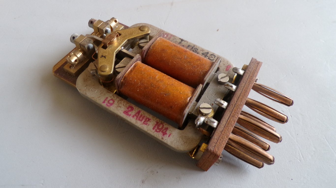 Spare polar relay for the T-36 Machine