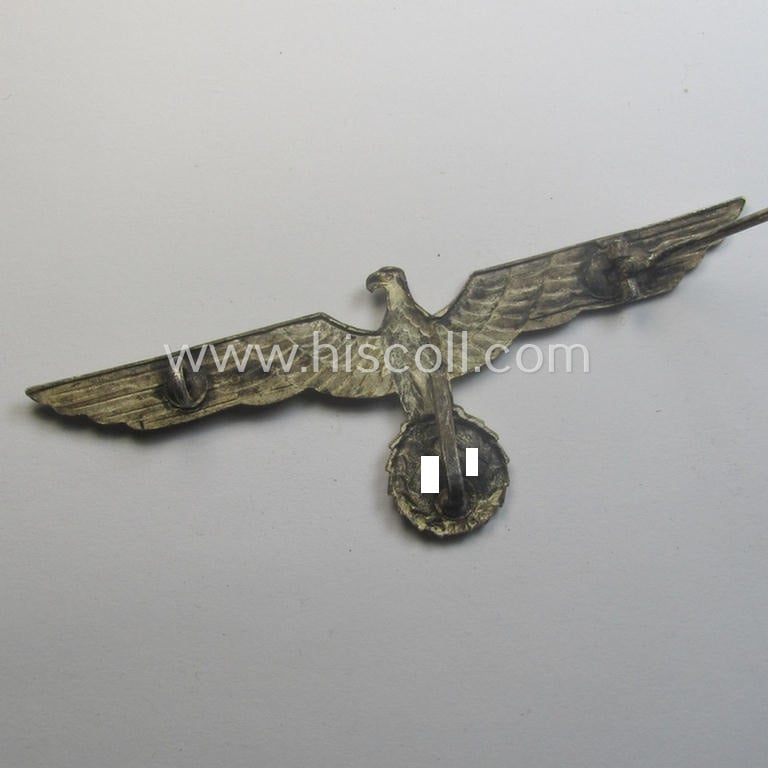 WH (Heeres- o. KM) 'frosted' silver-toned- (and/or: typical 'Buntmetall'-based) officers'-pattern breast-eagle (ie. 'Metall Offiziers-Brustadler für die Sommeruniform')