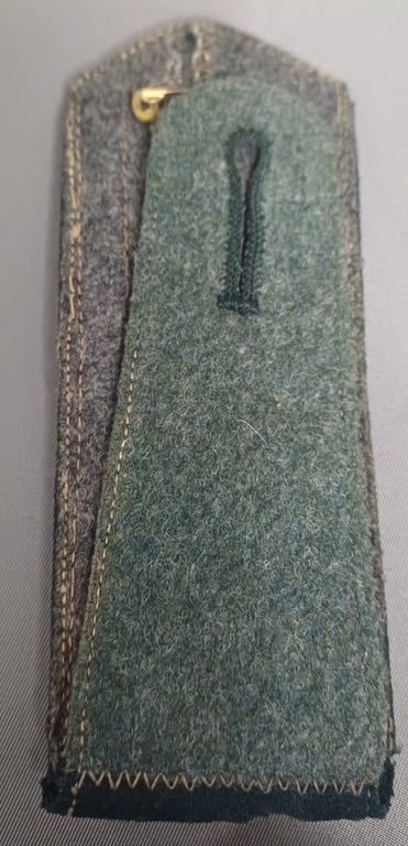 NCO M35 shoulderboard