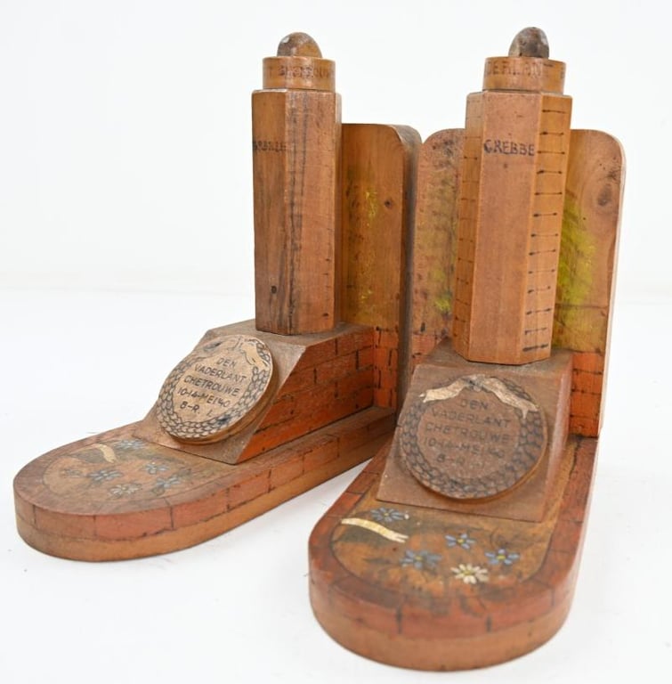 Dutch Remembrance 8.R.I. Book Shelf Supports