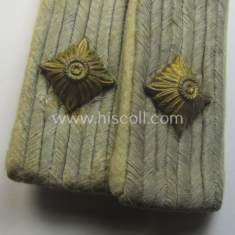 Truly worn pair of WH (Heeres) officers'-type shoulderboards: 'Oberleutnant eines Infanterie-Rgts.'