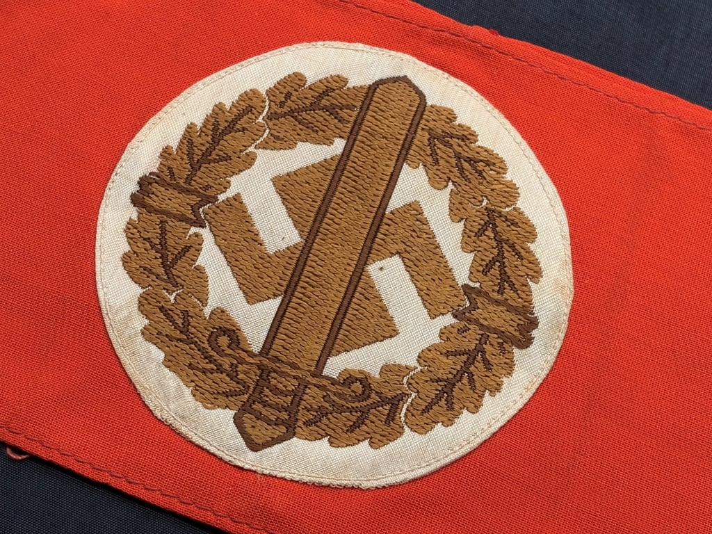 AUTHENTIC WWII GERMAN THIRD REICH SA SPORTS OFFICAL ARMBAND WITH RZM LABEL