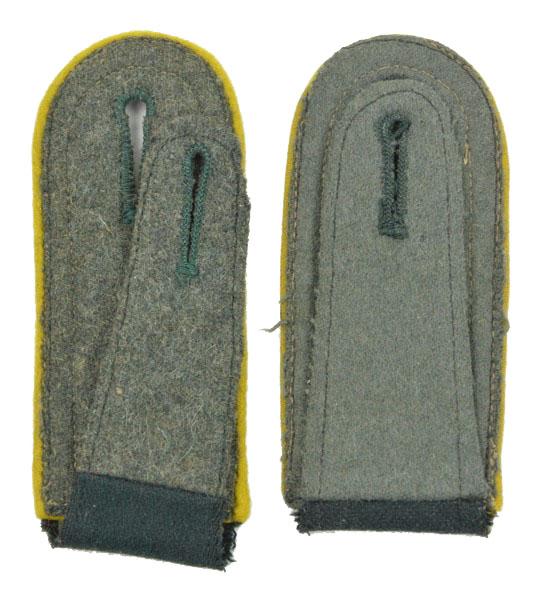 German WH NCO Signal Troops Shoulderboards