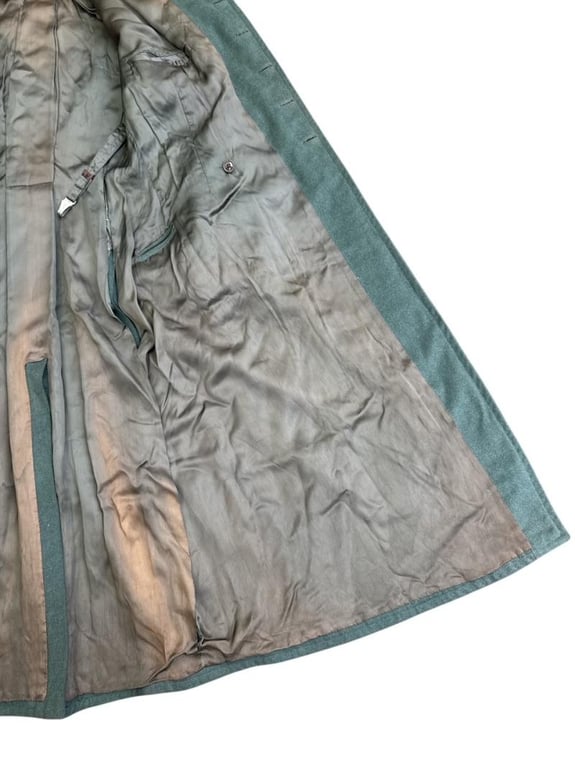 Wehrmacht ( Heer ) mountain trooper ‘Gebirgsjäger’ Oberleutnant  M36 Greatcoat