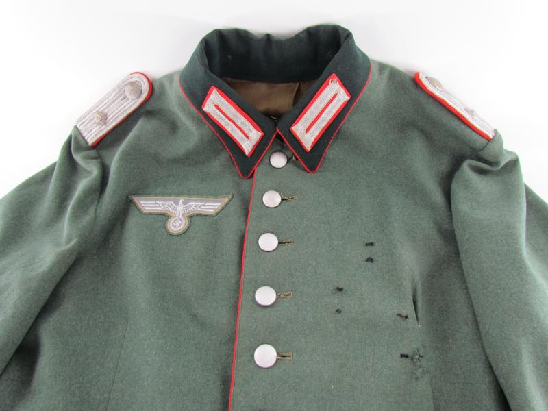 Wehrmacht Heer Artillery Waffenrock in the rank of Oberleutnant