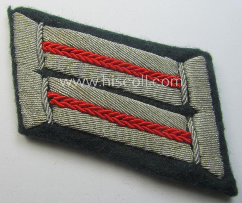 Pair of WH (Heeres) collar-tabs (ie. 'Kragenspiegel für Offiziere'): 'Offizier der (Sturm)Artillerie-Truppen'